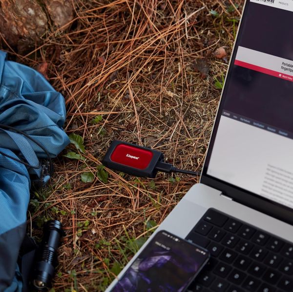 Portable SSD Kingston 1TB USB 3.2 Gen 2 Type-C XS1000 Red