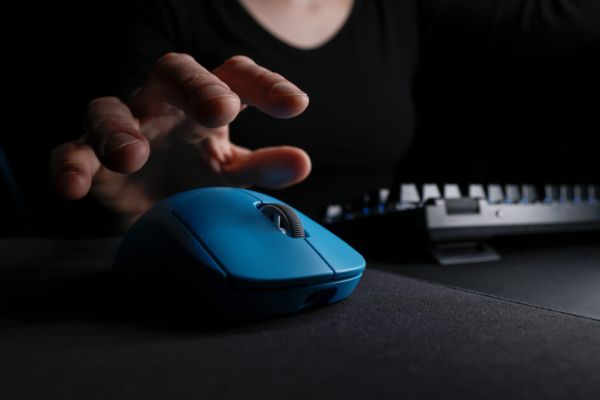 LOGITECH PRO X SUPERLIGHT 2 Cyan Limited edition