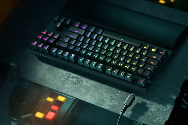 Razer Keyboard Huntsman V2 TKL RGB 87key Red Switch USB EN, black
