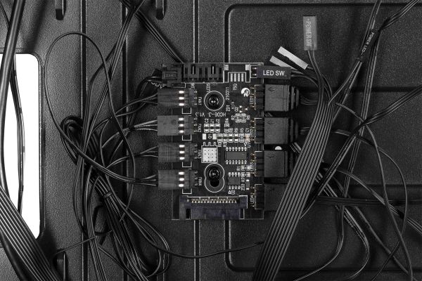 2E GAMING Computer case  TURBO (G2057B) , MidT, 2xUSB2.0,1xUSB3.0, 1x200+3x120ARGB,TG (side panel),without PSU,black