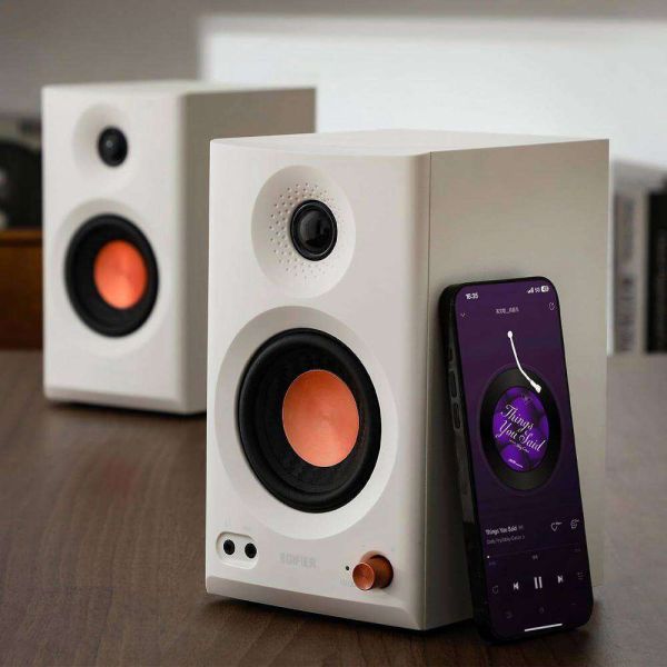 Speaker Edifier MR3, 36W, TRS, RCA, AUX, Bluetooth, Powered Studio Monitor Speakers, White