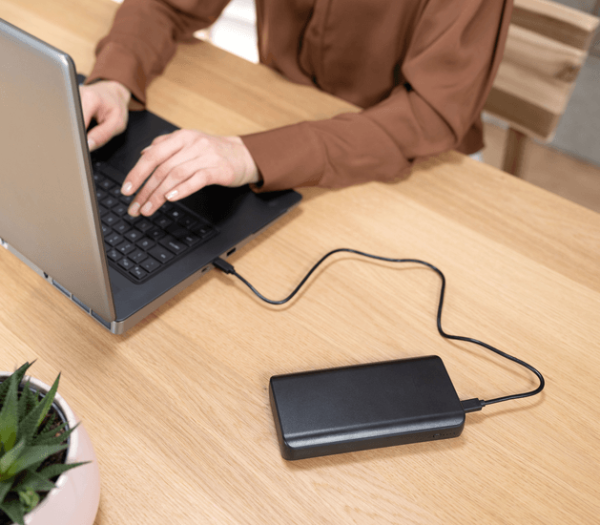 TRUST LARO 65W USB-C LAPTOP POWERBANK