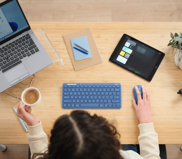 LYRA COMPACT WIRELESS KEYBOARD BLU US